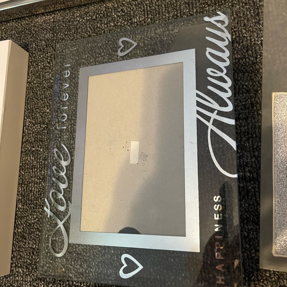 Silver and white frames - Picture 2 of 5